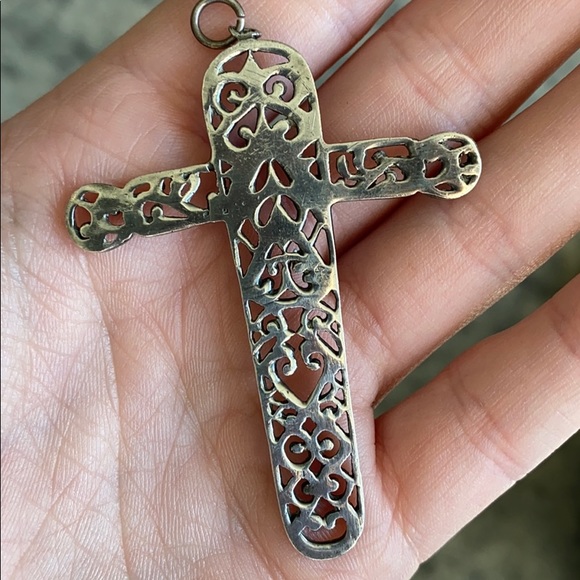 Silver Filigree Cross Pendant - Picture 3 of 9